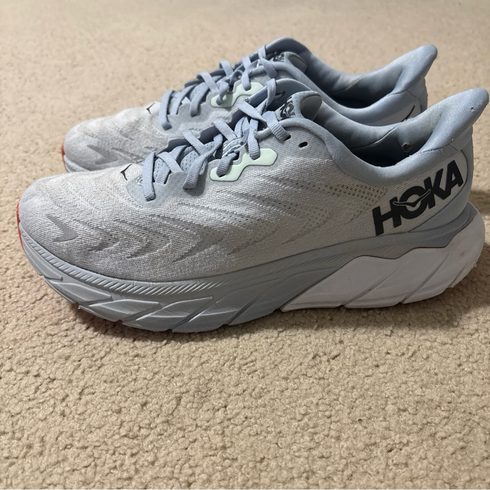 Hoka One One Women’s Size 10.5B Arahi 6 1123195 PABF Running Shoes Sneakers Blue